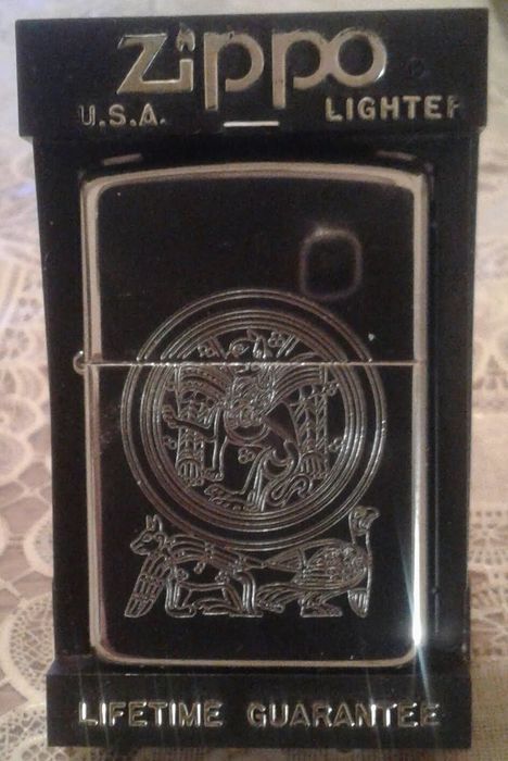 Зажигалка ZIPPO MFG CO BRADFORD, PA 16701 USA (K XI)